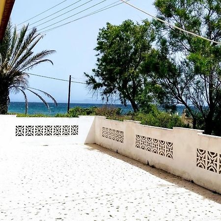 Summerhouse Peggy: Close To Athens Airport By The Sea Артеміда Екстер'єр фото