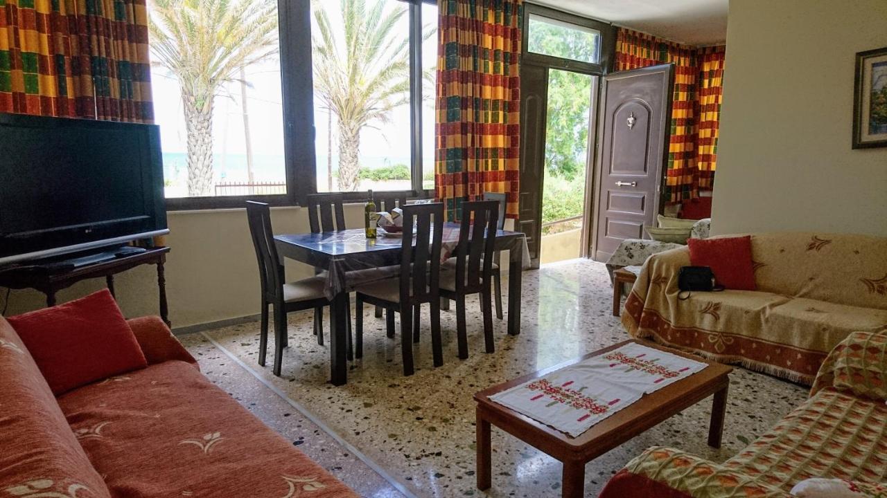 Summerhouse Peggy: Close To Athens Airport By The Sea Артеміда Екстер'єр фото