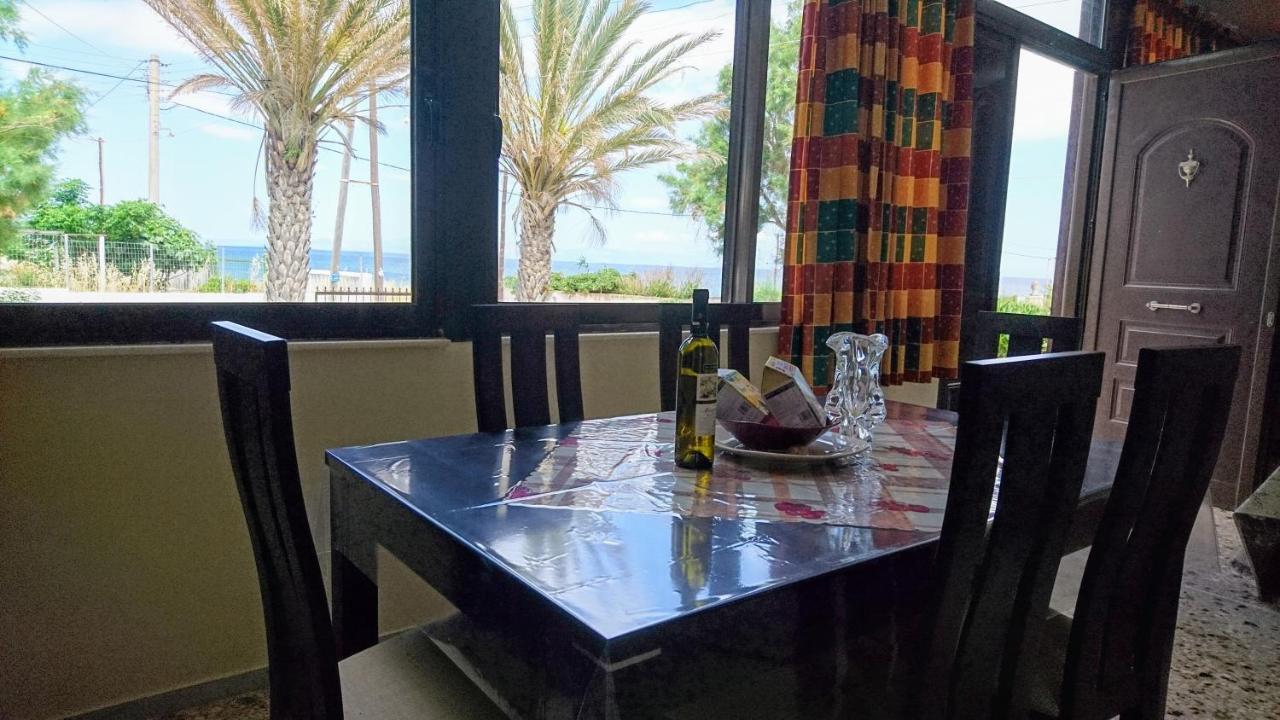 Summerhouse Peggy: Close To Athens Airport By The Sea Артеміда Екстер'єр фото